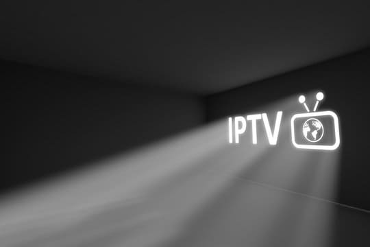 Customizing Your Viewing Experience: How IPTV Transforms Content Consumption